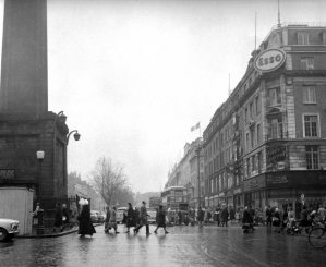 Nelson's Pillar, 1960s